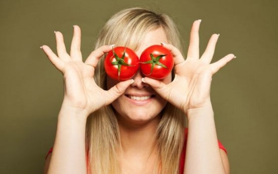 how to stay young with tomatoes