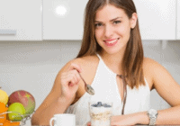Difference Between Curd and Yogurt; Health Benefits of Yogurt