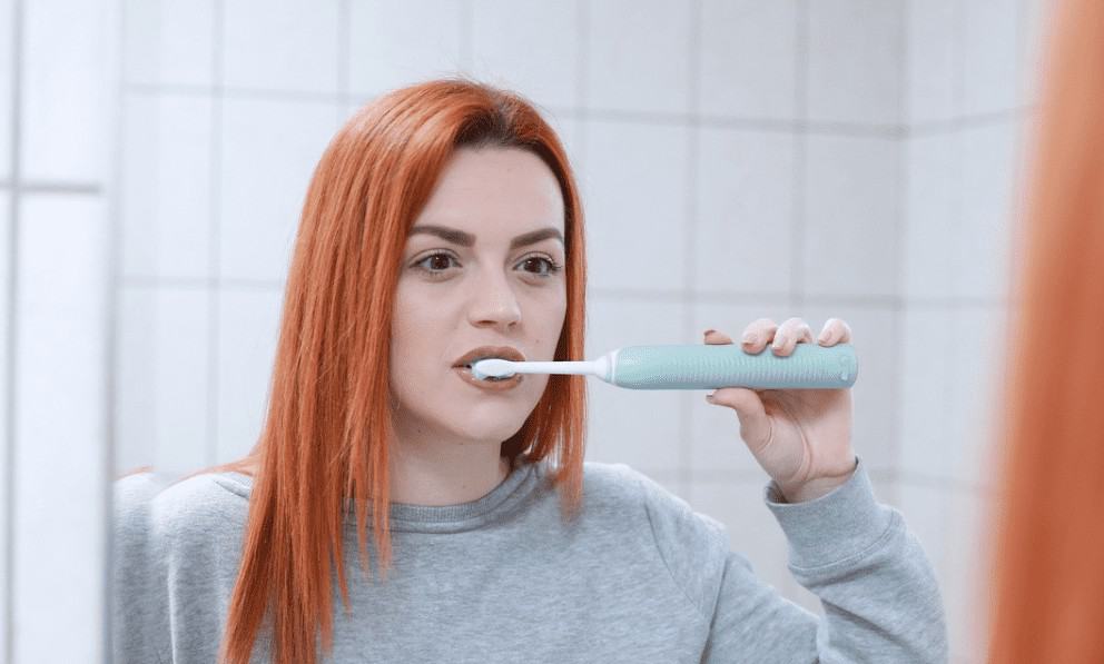 brushing teeth for good dental health